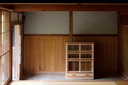 昔の食器棚（水屋）